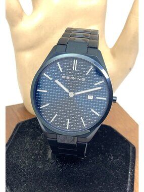 Bering Men's Watch 17240-797 Quartz Blue Dial Date Stainless Steel 40mm